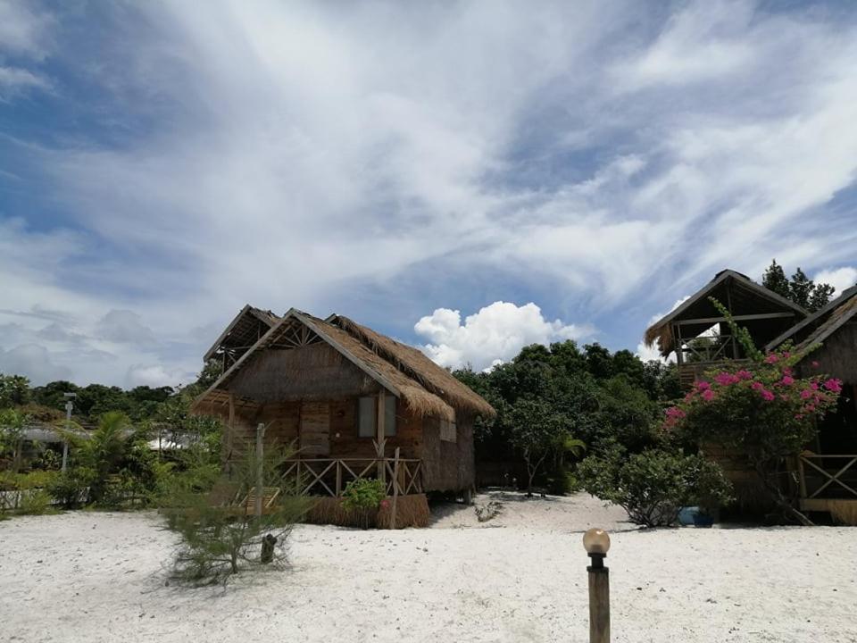 Green Blue Beach Hostel Đảo Koh Rong Samloem Ngoại thất bức ảnh