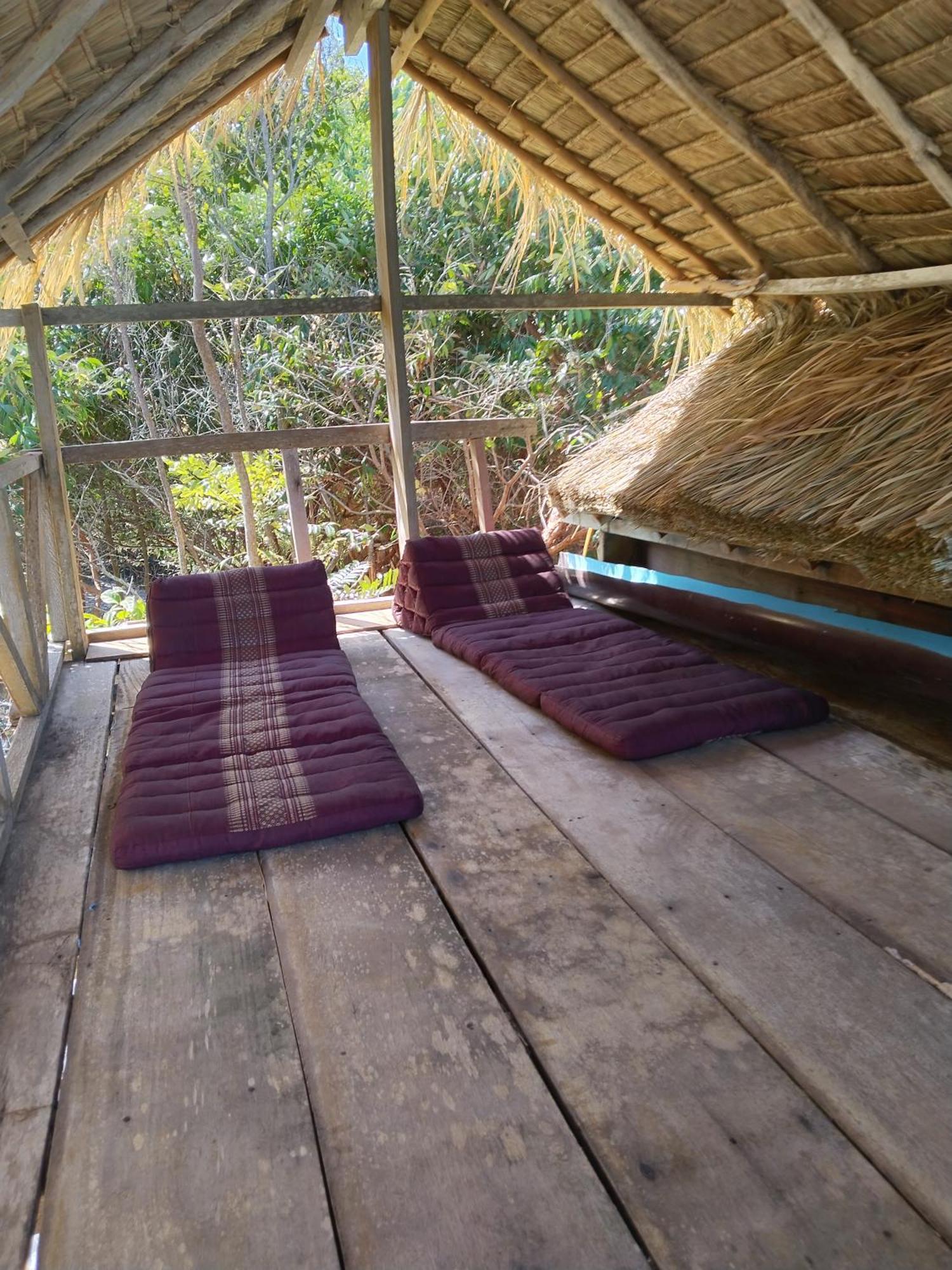 Green Blue Beach Hostel Đảo Koh Rong Samloem Ngoại thất bức ảnh