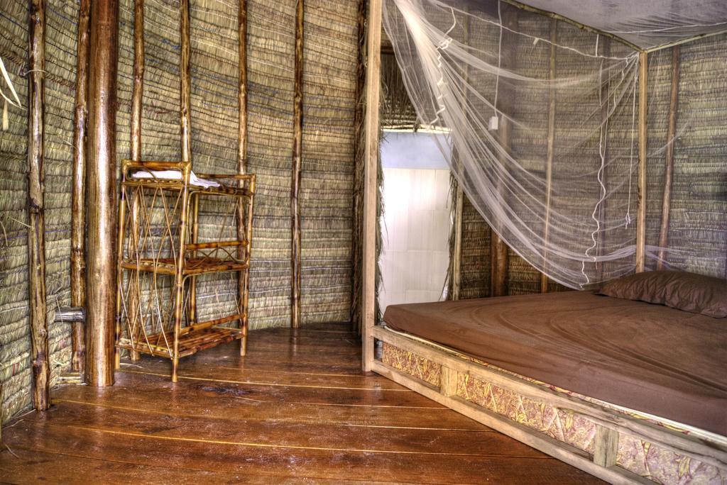 Green Blue Beach Hostel Đảo Koh Rong Samloem Ngoại thất bức ảnh