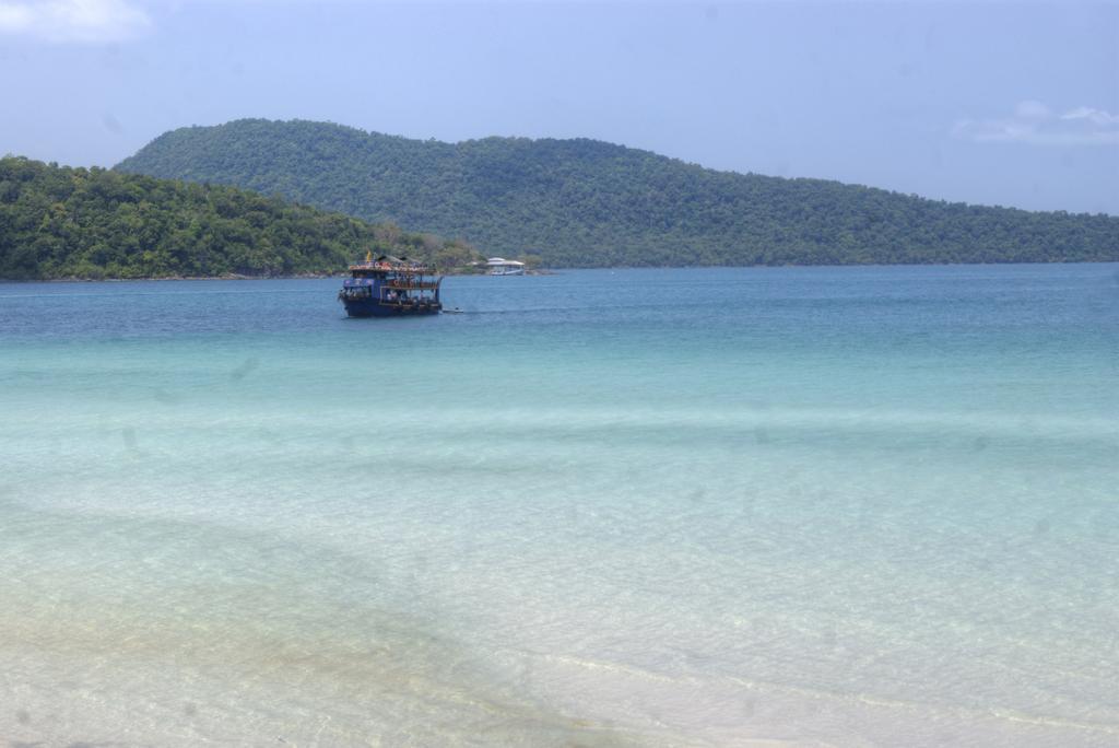 Green Blue Beach Hostel Đảo Koh Rong Samloem Ngoại thất bức ảnh